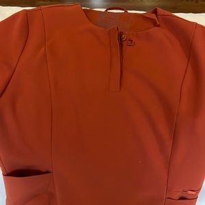 Figs small top xs joggers auburn